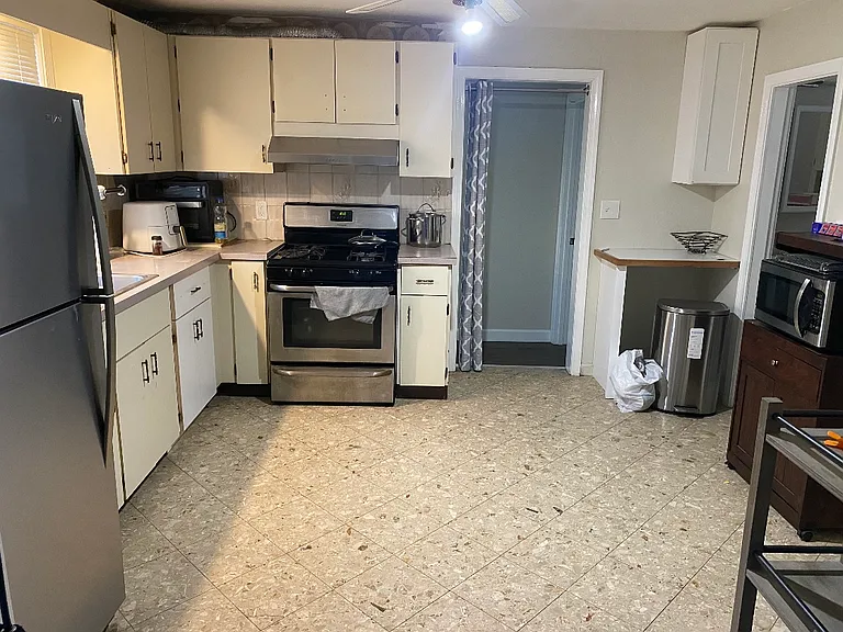 158 Crest Ave #1 — Photo 1