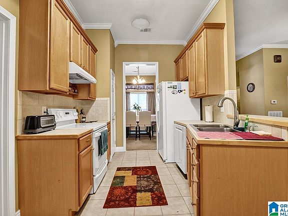 2nd image of 152 Fairview Ln