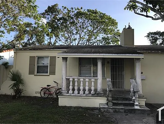 4 bed, 1400 sqft, $3,288 — Photo 3