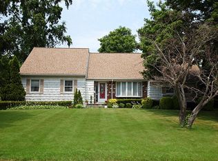 6 Country Ridge Dr, Rye Brook, NY 10573