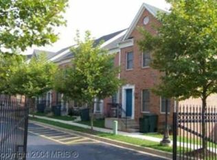 805 Hr Dr SE, Washington, DC 20032