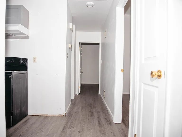 33 E Park St — Photo 25