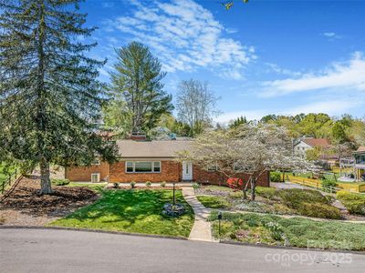 15 Ginell Cir, Asheville, NC, 28804