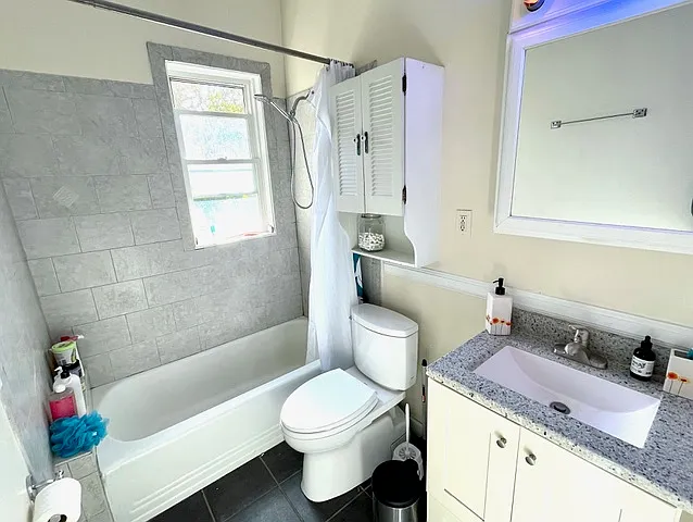 91 Belmont St #1 — Photo 6