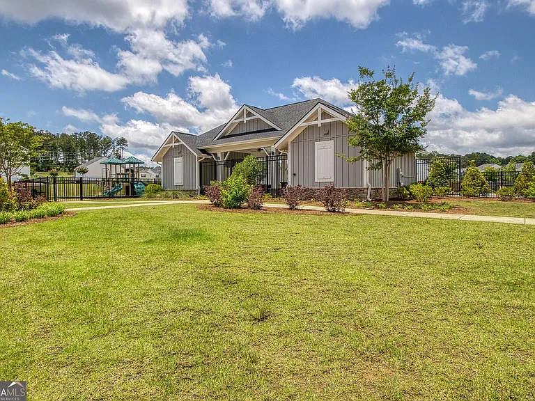 122 Silver Birch Pass — Photo 41