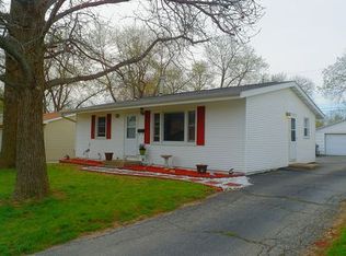 106 Ridgeway Dr, Decatur, IL 62521