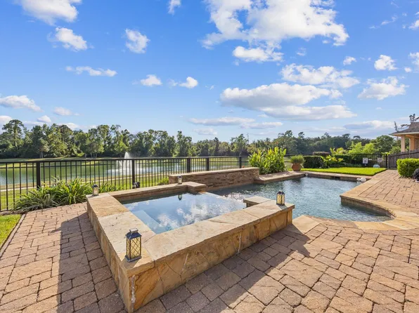 18515 Duke Lake Dr, Spring, TX 77388