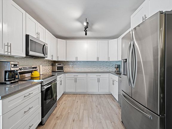 3rd image of 8980 NW 25th Street