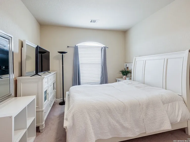 18211 Branson Fls — Photo 14