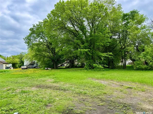 81 Myrtle Avenue, Yorkton, SK S3N 1P8