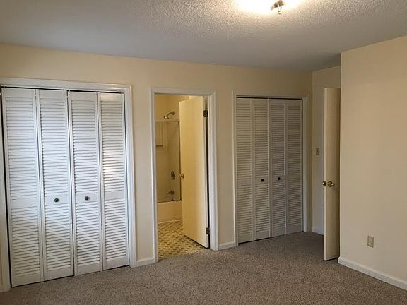 3rd image of 10707 Lora Ln