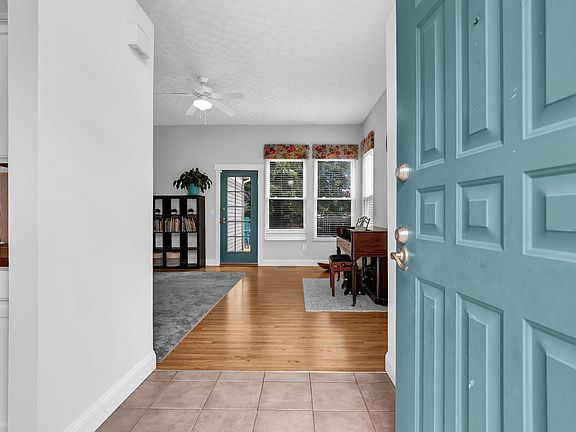 4th image of 4747 Coachford Dr