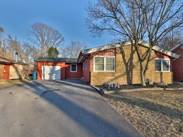 840 Wilson Dr, Edwardsville, IL 62025
