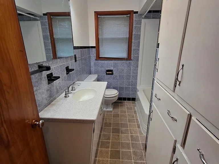 925 Sunset Dr — Photo 9