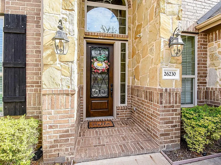 26230 Rustic Woods Ln — Photo 3