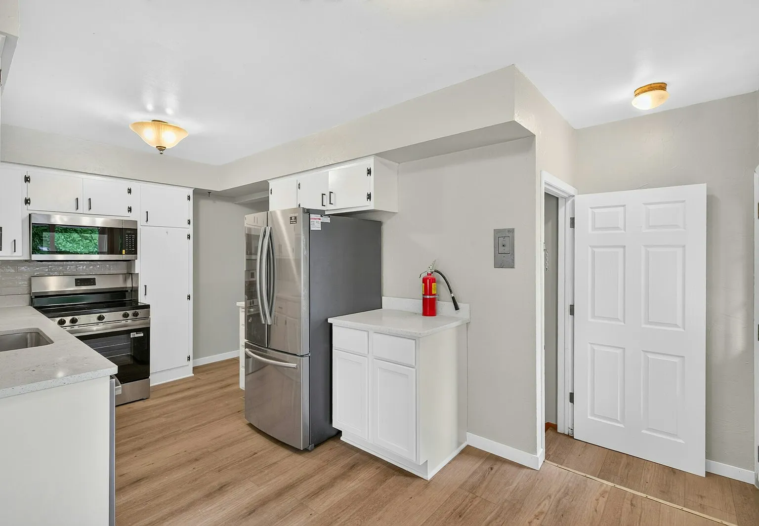 1742 5th Street, Unit 1742 — Photo 3
