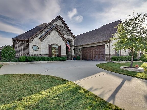 2nd image of 125 Diablo Dr