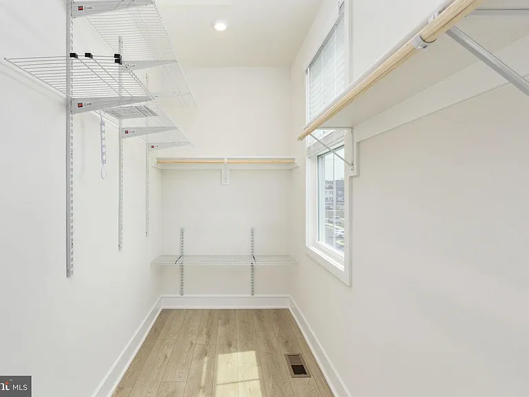 42086 Picasso Sq — Photo 28
