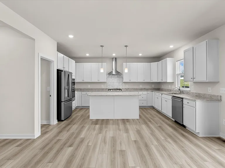 128 Thornton Way — Photo 8