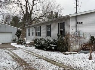 334 Stoner Rd, Lansing, MI 48917