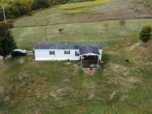 45 Paradise Rd, Fairmount City, PA 16224