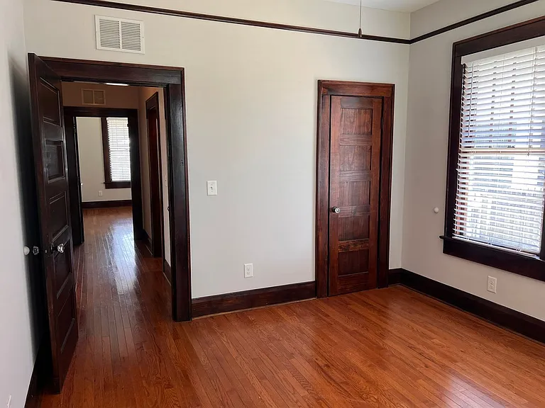 2404 N Morgan St — Photo 18