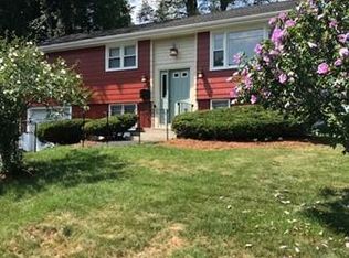 68 Middlesex Ave, Worcester, MA 01604