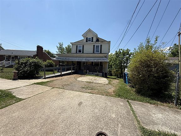 2nd image of 1606 Rugby Blvd NW