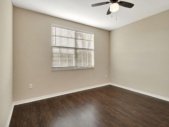 5th image of 15085 Michelangelo Boulevard #106