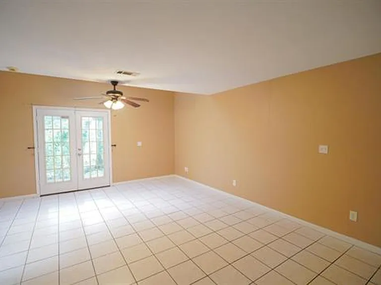 2186 Timberwood Cir N — Photo 6