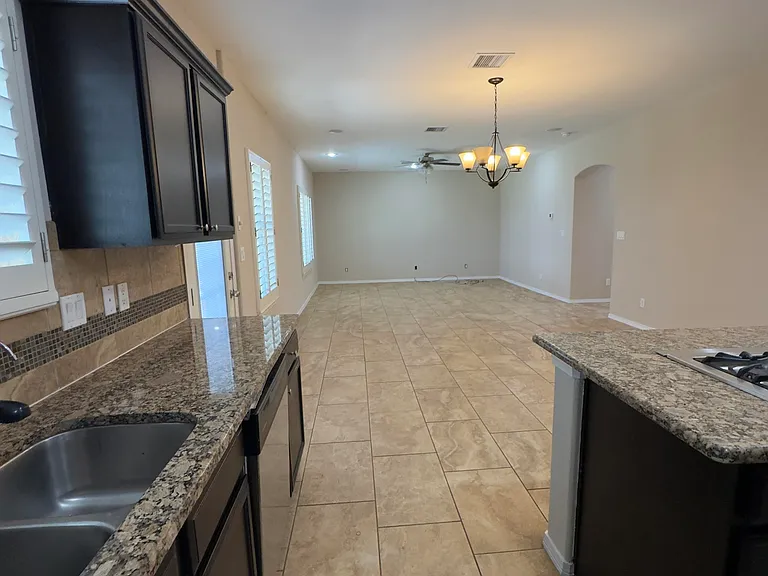 7665 Mundy Creek Dr — Photo 17