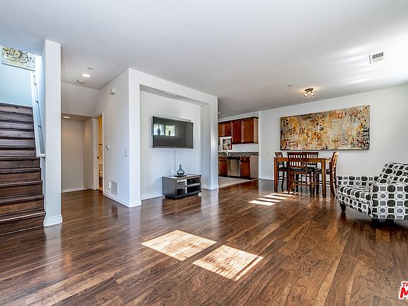 2nd image of 8620 Belford Ave APT 607