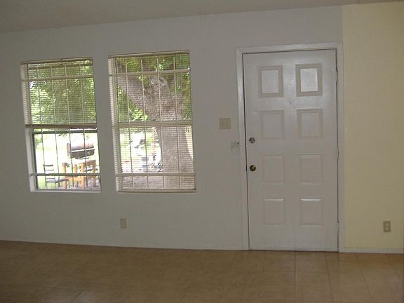5th image of 535 J St APT 2