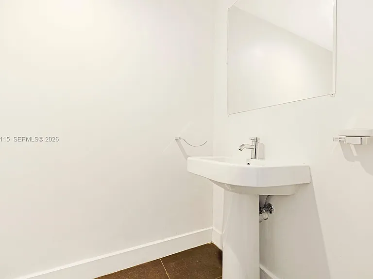 1040 Biscayne Blvd #4208 — Photo 10