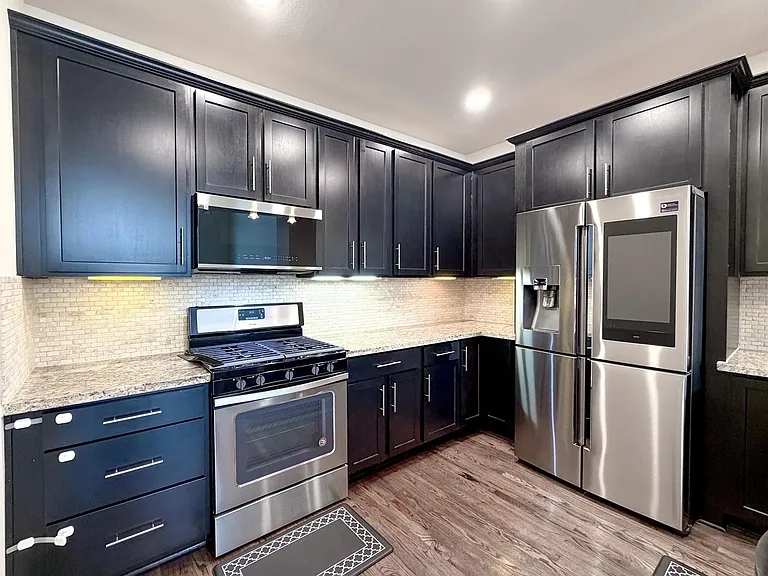 1803 Crestdale Dr — Photo 18