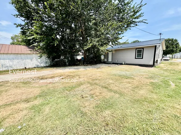 213 N Quincy St, Commerce, OK 74339