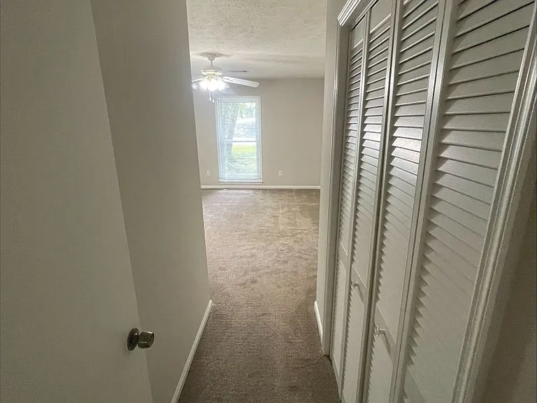 105 Kimberly Dr — Photo 14