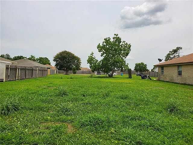 1st image of 3413 Lyndell Dr