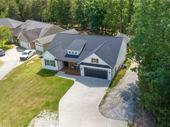 116 Hard Cash Ln, Fair Play, SC 29643