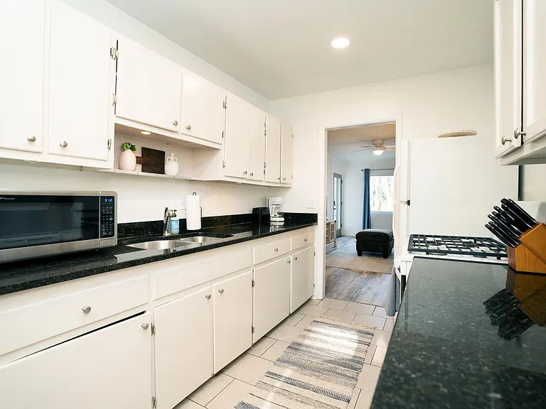 Kitchen/Dining area
