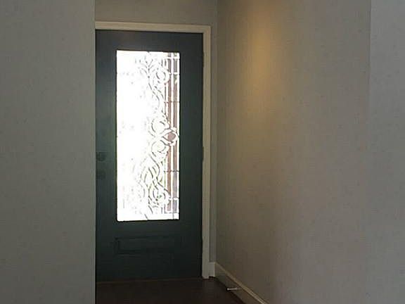3rd image of 2515 Walnut Grove Ct