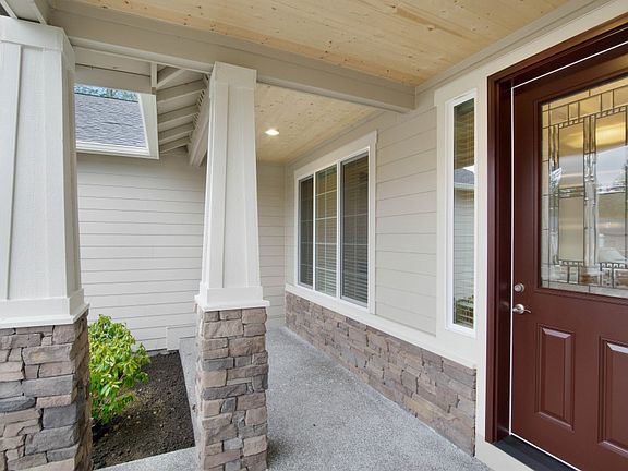 3rd image of 4748 Plover St NE