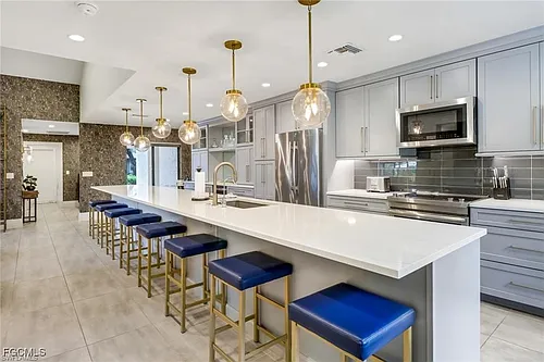 27052 Kindlewood Ln Photo 1