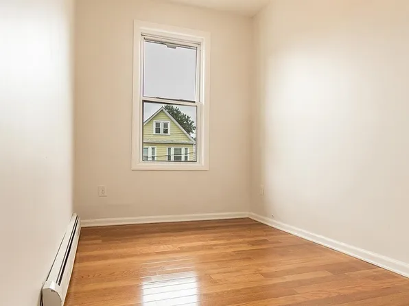 15 Dwight Street image 16 of 18