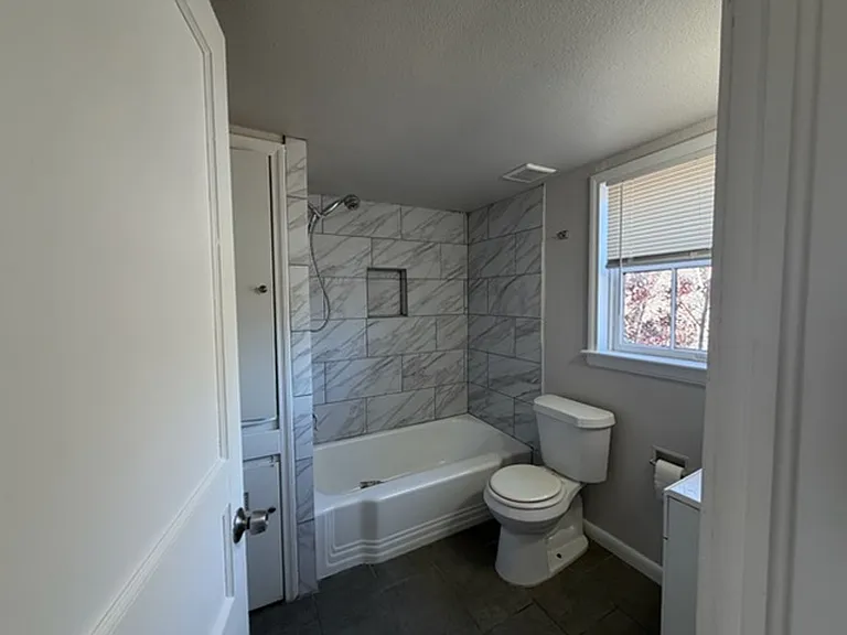 734 Donaldson Ave #D — Photo 11