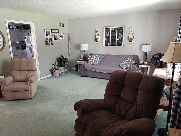 3rd image of 5909 Mimosa Dr