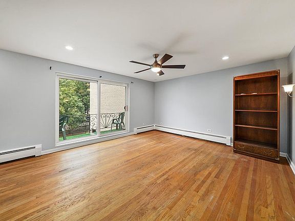 4th image of 4191 N Paulina St #2B