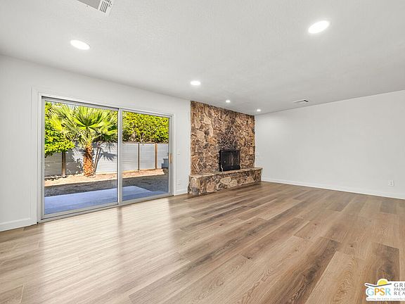 4th image of 2025 N Victoria Rd