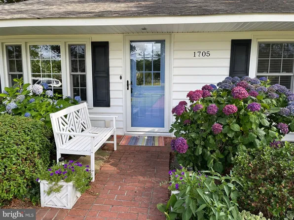 1705 Hambrooks Blvd, Cambridge, MD 21613