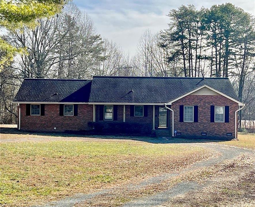 1st image of 723 Gibsonville Ossipee Rd